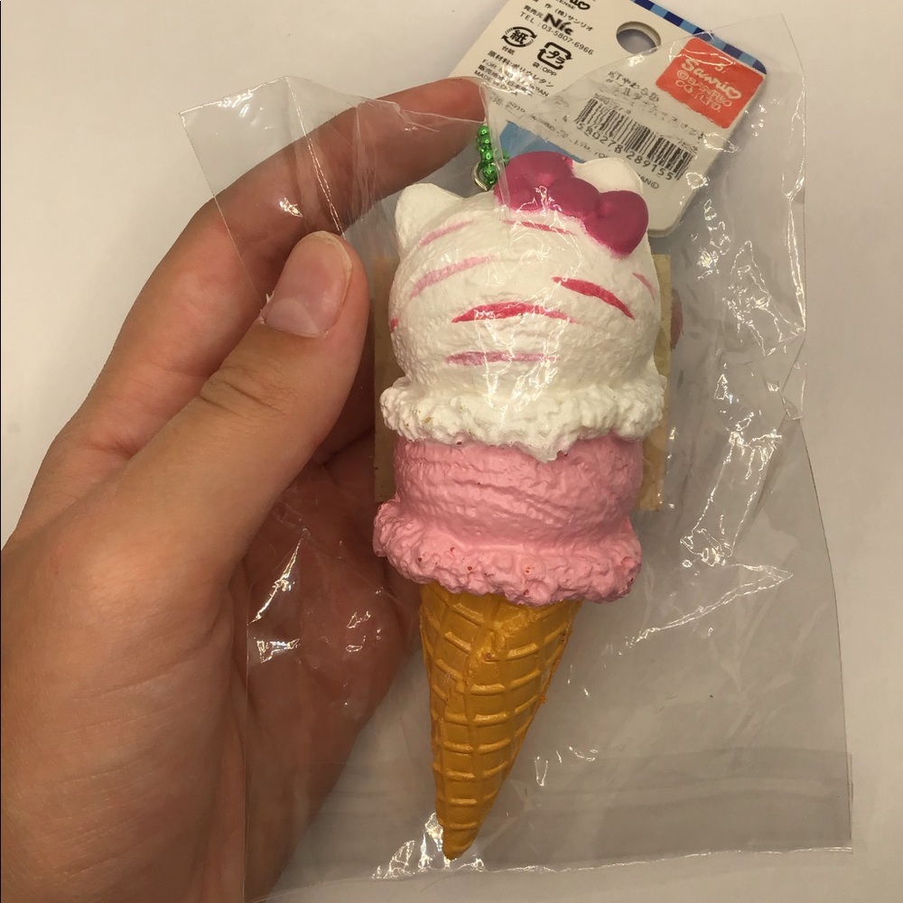 Rare hello kitty ice cream squishy